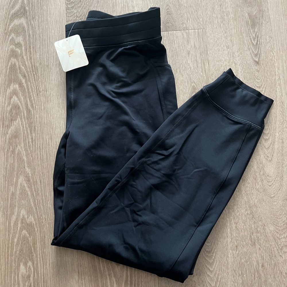 Fabletics On The Go Cold Weather Joggers NWT Medium Womens Black Pockets